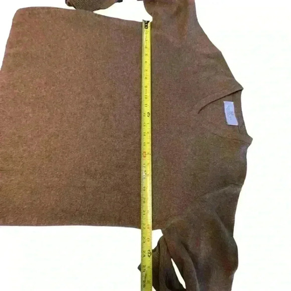 MORIARTY'S Gap of Dunloe, Ireland Brown V-neck Sweater Wool SZ MED Well Made - Picture 4 of 9